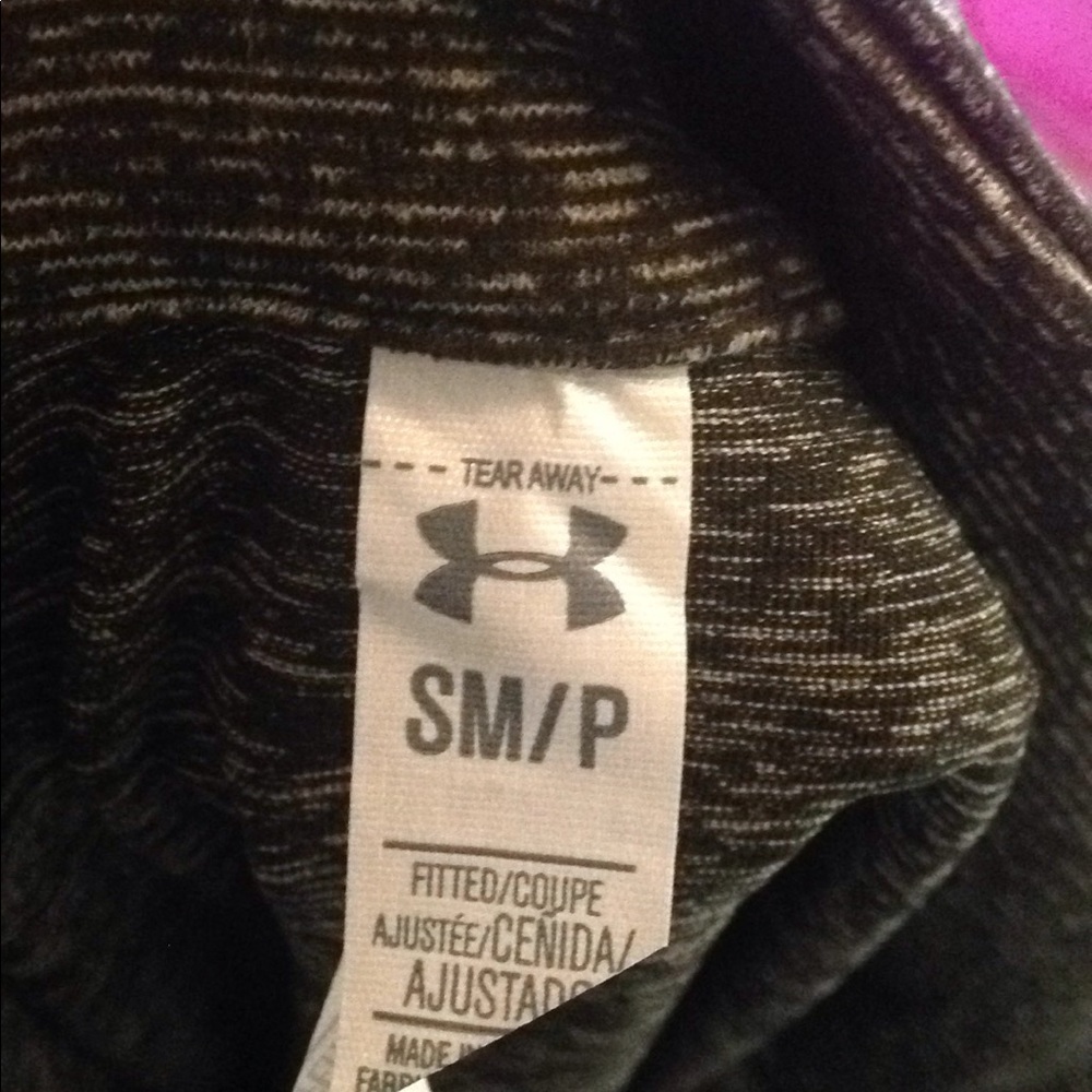 Under Armor army green activewear vest women small - Picture 7 of 7